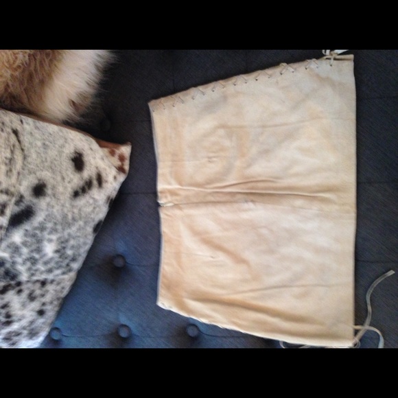 Laundry by Shelli Segal suede mini skirt - Picture 4 of 4